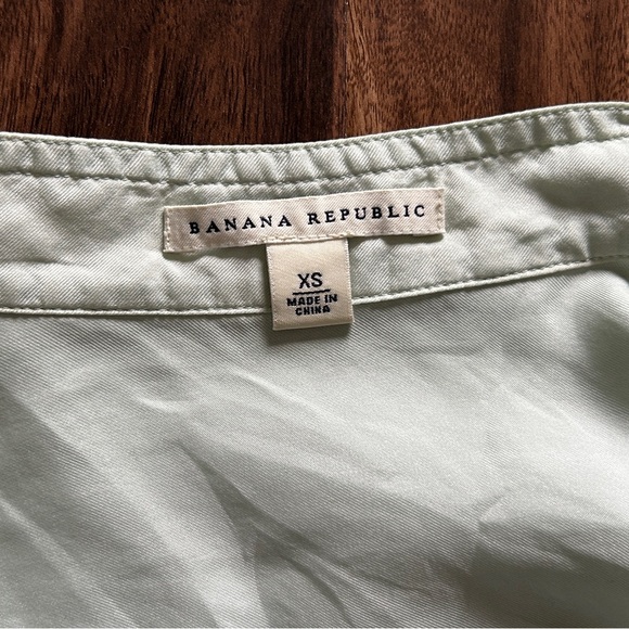 Banana Republic Silk Blouse Light Green XS - Picture 4 of 5